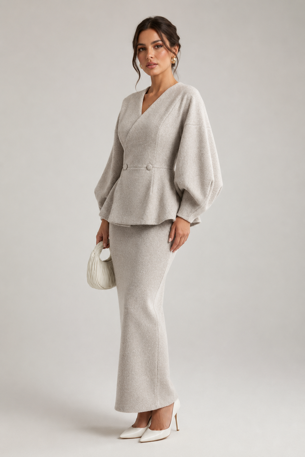 Taylor | Ensemble Blazer Femme Beige Chic - Haut Cache-Cœur & Jupe Longue-blazer femme-Mysia Paris